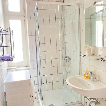 Schoene Zwischen Uni Und Hbf Appartamento Duisburgo