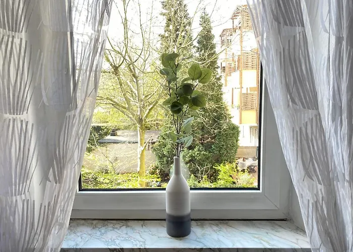 Schoene Zwischen Uni Und Hbf Lejlighed